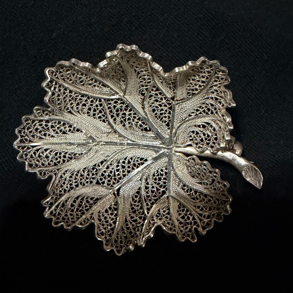 Vintage Sterling Silver Fine Filigree Leaf Brooch/Pin Made In Portugal 2” Long